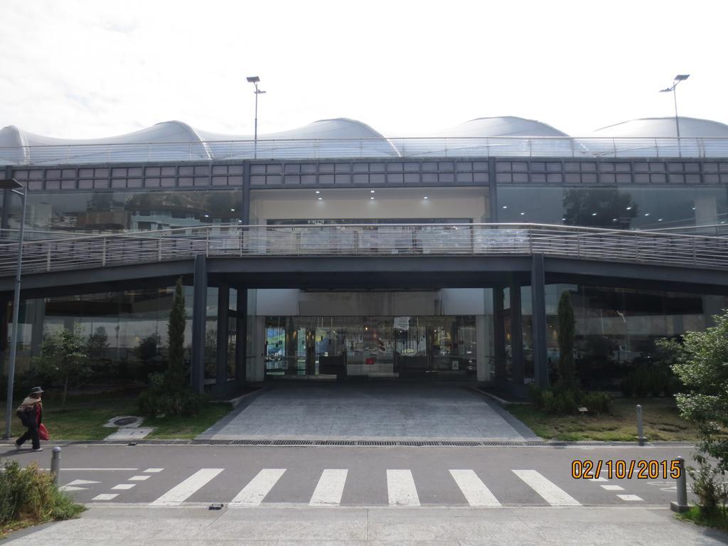 Hotel Cumanda Alfaro ภายนอก รูปภาพ