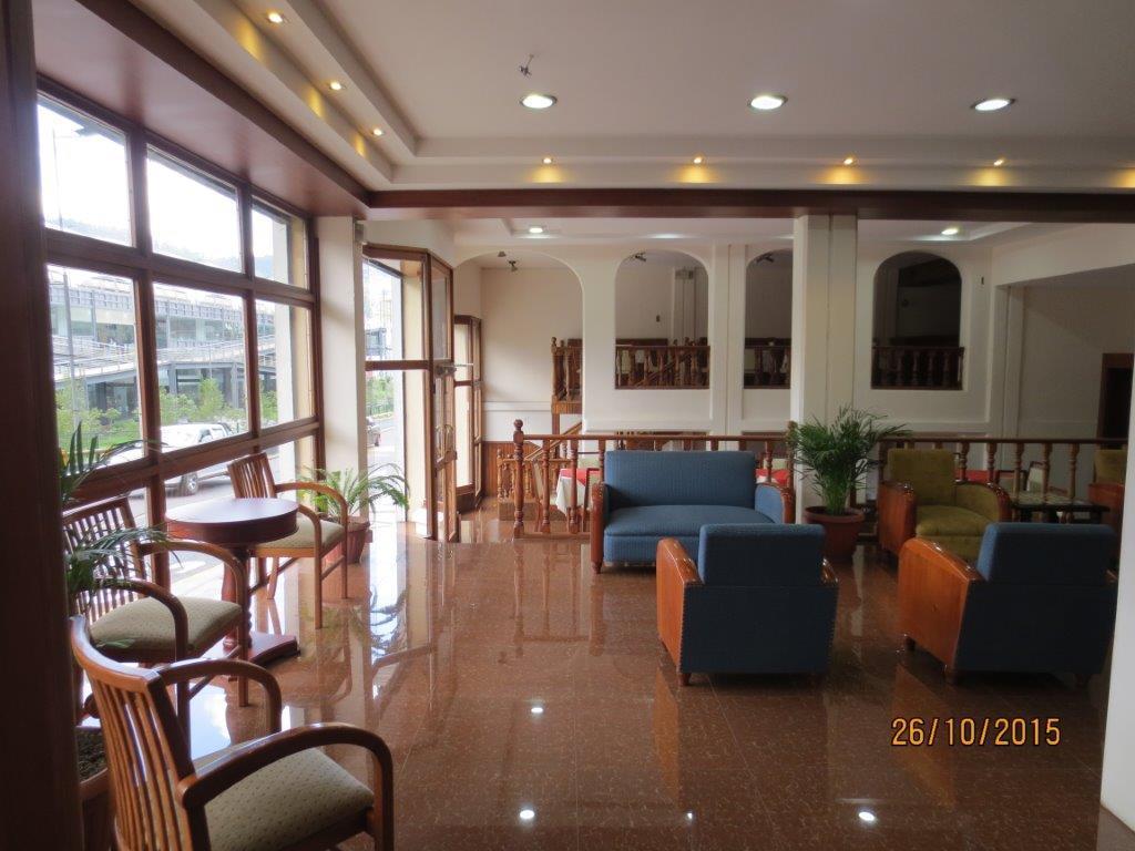 Hotel Cumanda Alfaro ภายนอก รูปภาพ